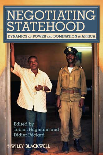 P?clard Didier. Negotiating Statehood. Dynamics of Power and Domination in Africa