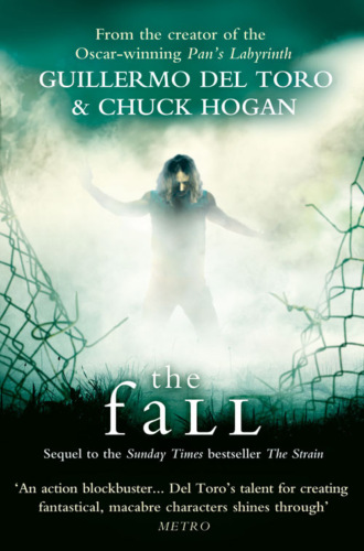Chuck  Hogan. The Fall