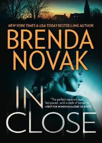 Brenda  Novak. In Close