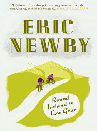 Eric Newby. Round Ireland in Low Gear