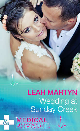 Leah  Martyn. Wedding at Sunday Creek