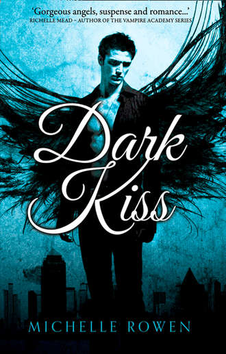 Michelle  Rowen. Dark Kiss