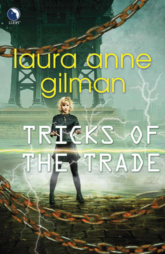 Laura Anne Gilman. Tricks of the Trade