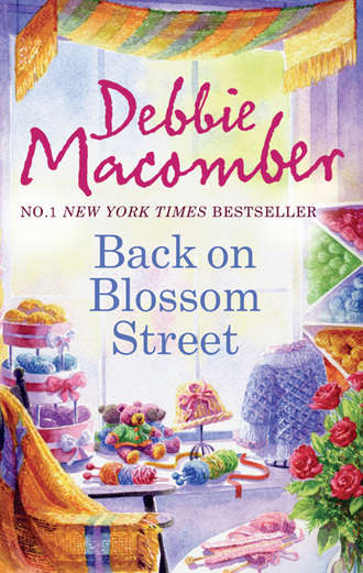 Debbie Macomber. Back on Blossom Street