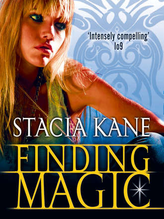 Stacia Kane. Finding Magic