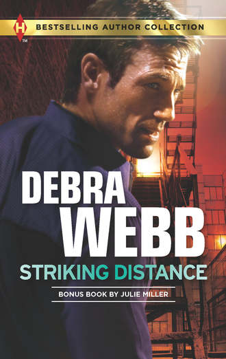 Debra  Webb. Striking Distance